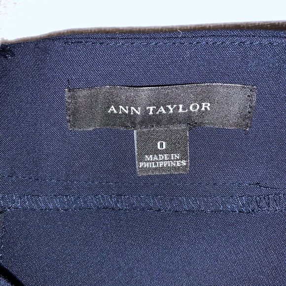 Ann Taylor Navy Blue Skirt, Size 0 - Picture 3 of 3